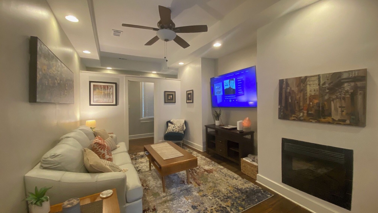 Photo of Livingroom in Beach Institute
