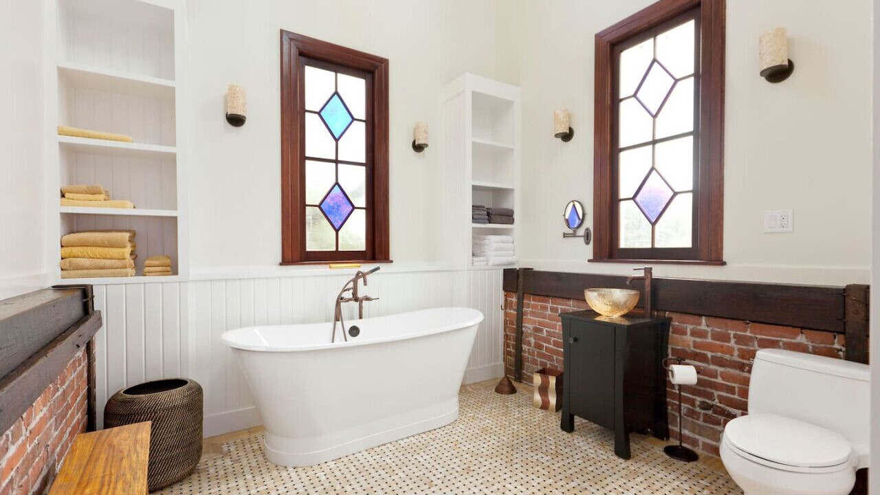 Photo of Bathroom in Savannah Victorian District