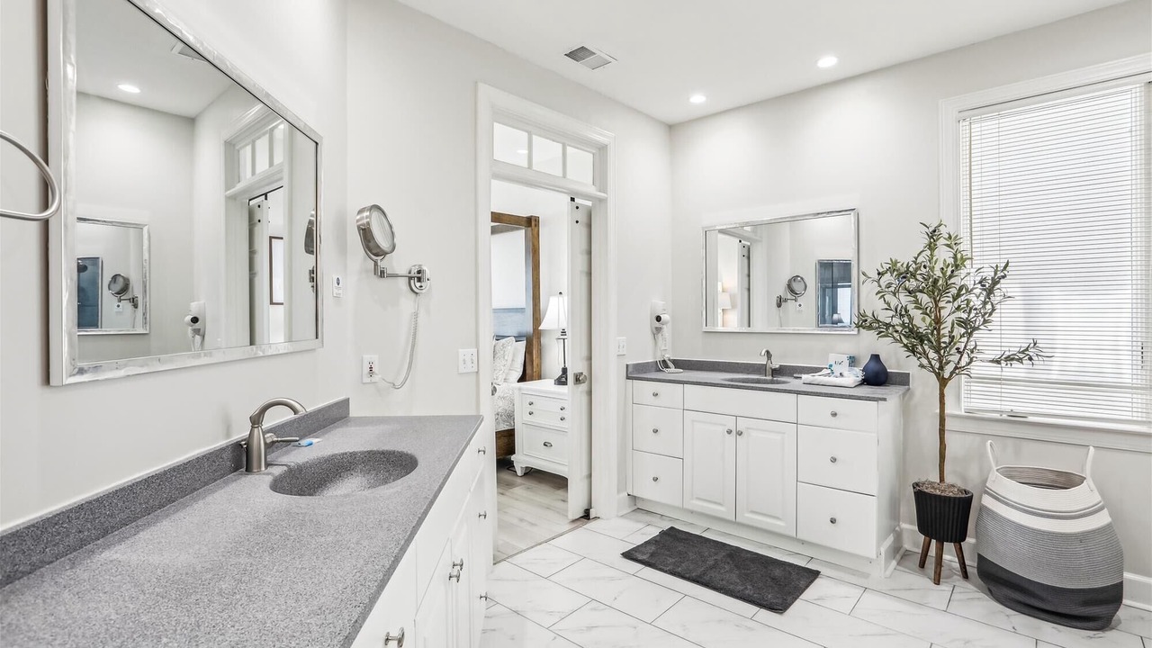 Photo of Bathroom in Palmetto Dunes