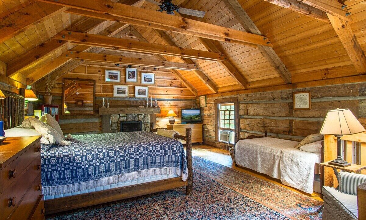 Photo of Bedroom in Pisgah Forest