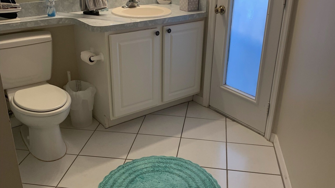 Photo of Bathroom in Florida Ridge