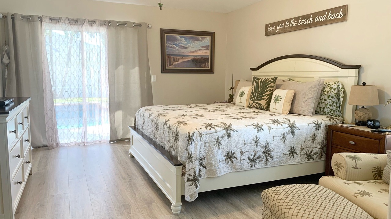 Photo of Bedroom in Florida Ridge