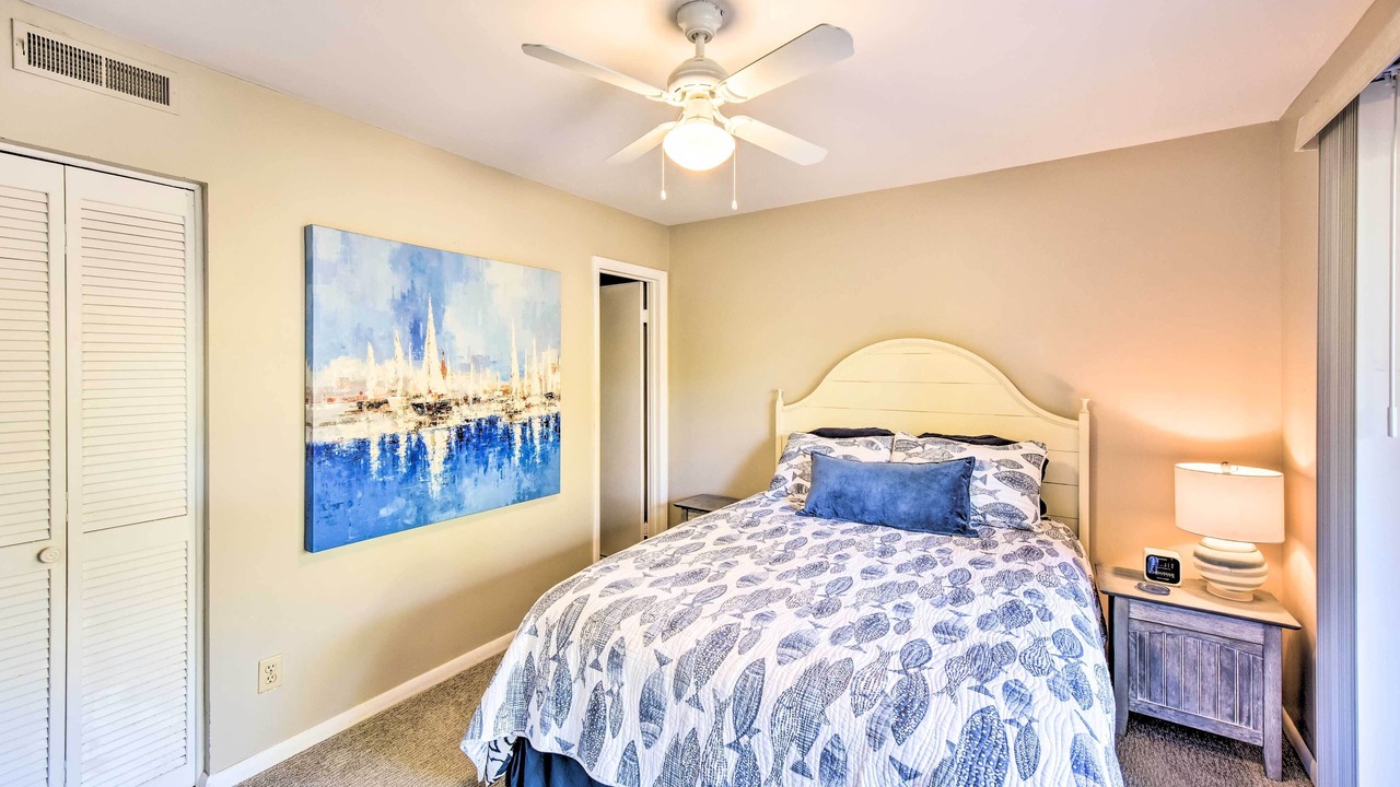 Photo of Bedroom in Folly Field