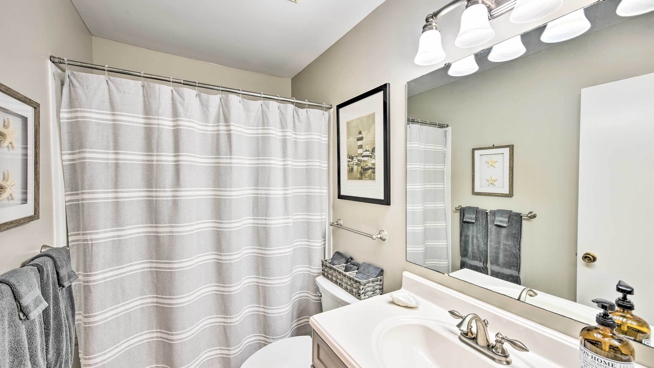 Photo of Bathroom in Folly Field