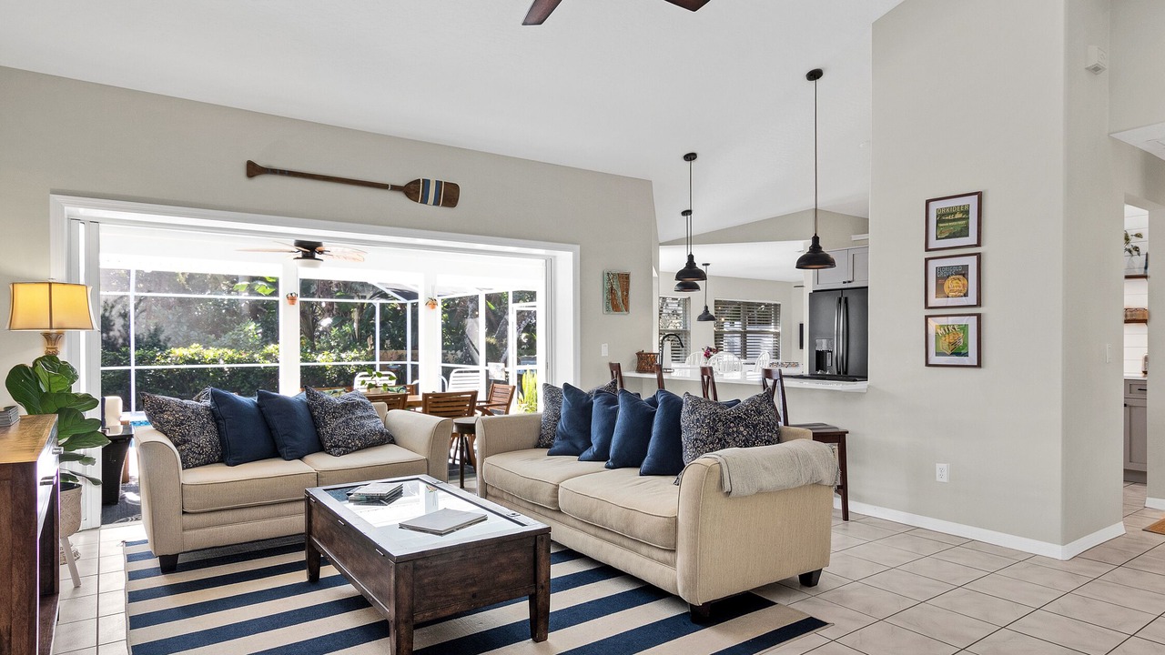 Photo of Bedroom in Indian River Shores