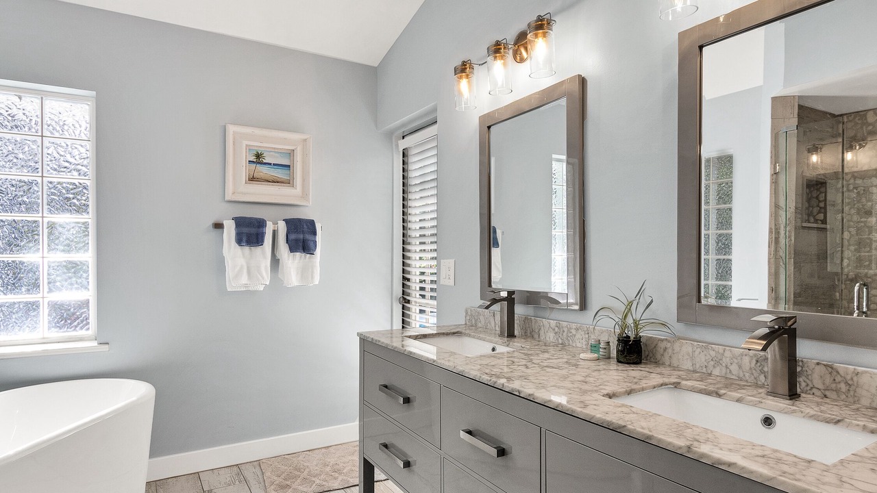 Photo of Bathroom in Indian River Shores