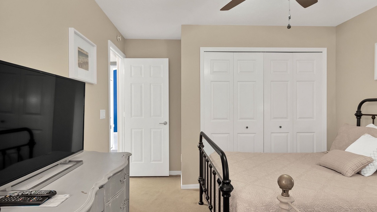 Photo of Bedroom in Indian River Shores