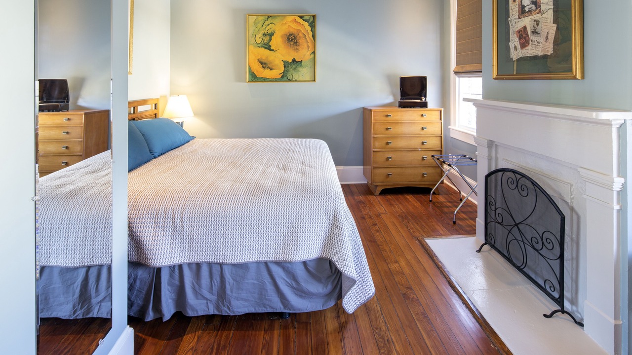 Photo of Livingroom in Historic Downtown Savannah