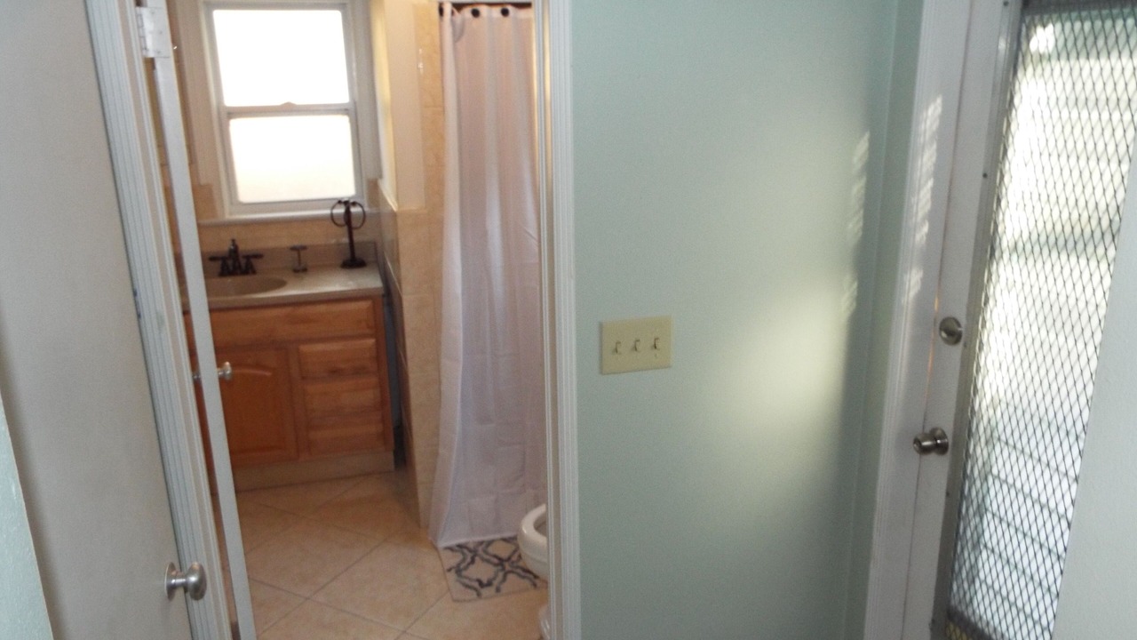 Photo of Bathroom in Central Beach