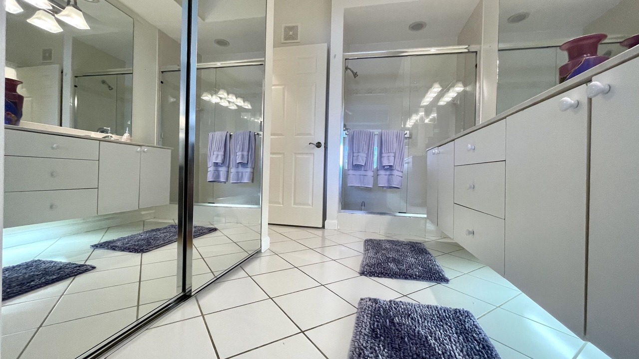Photo of Bathroom in Naples