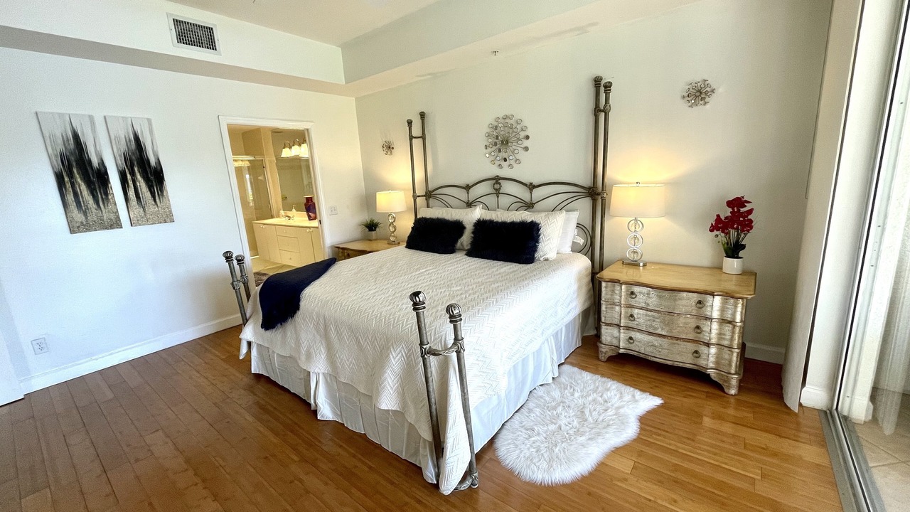 Photo of Bedroom in Naples