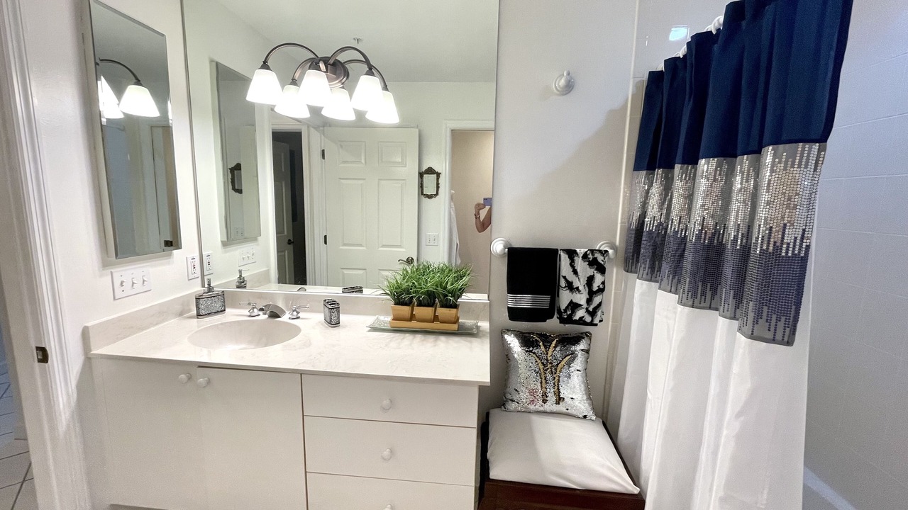 Photo of Bathroom in Naples