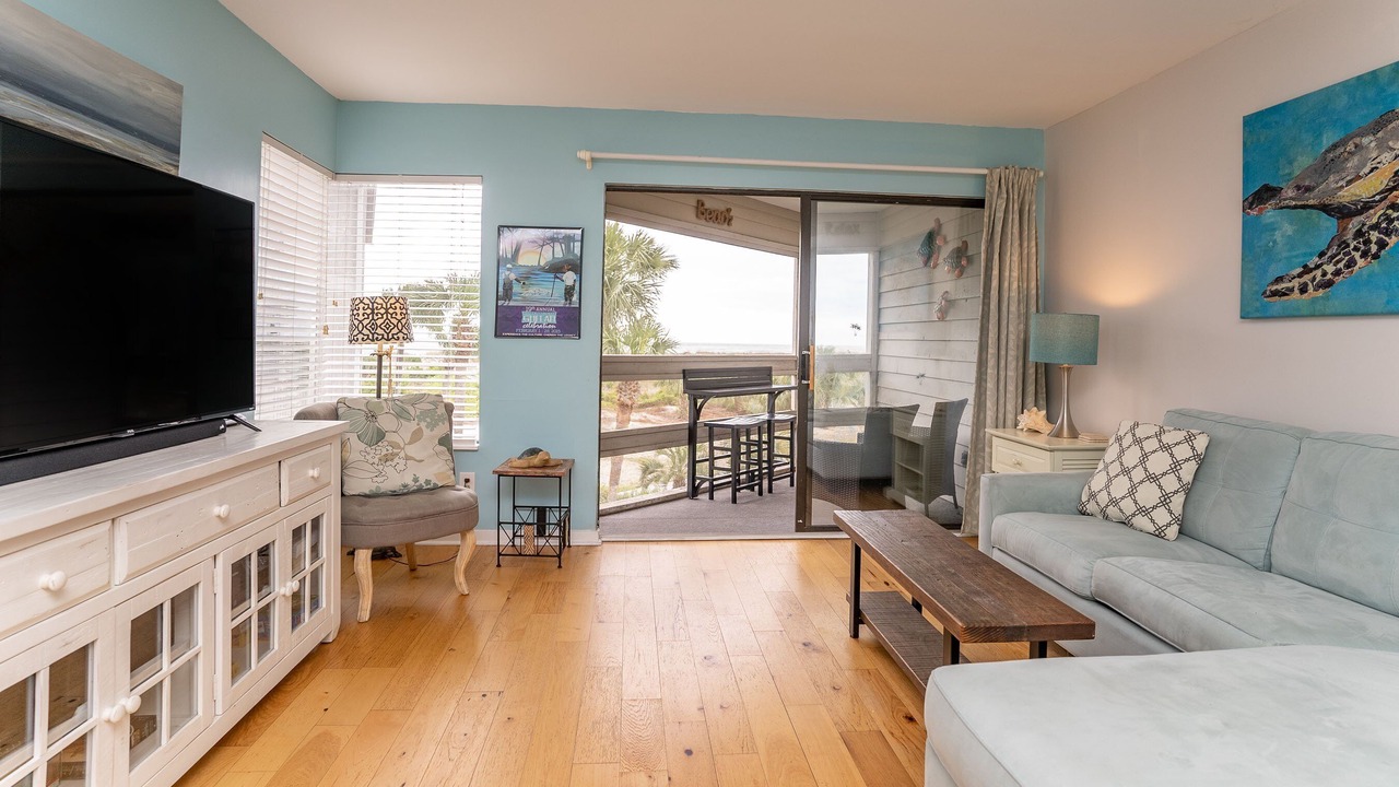 Photo of Livingroom in Oceanmarsh Subdivision