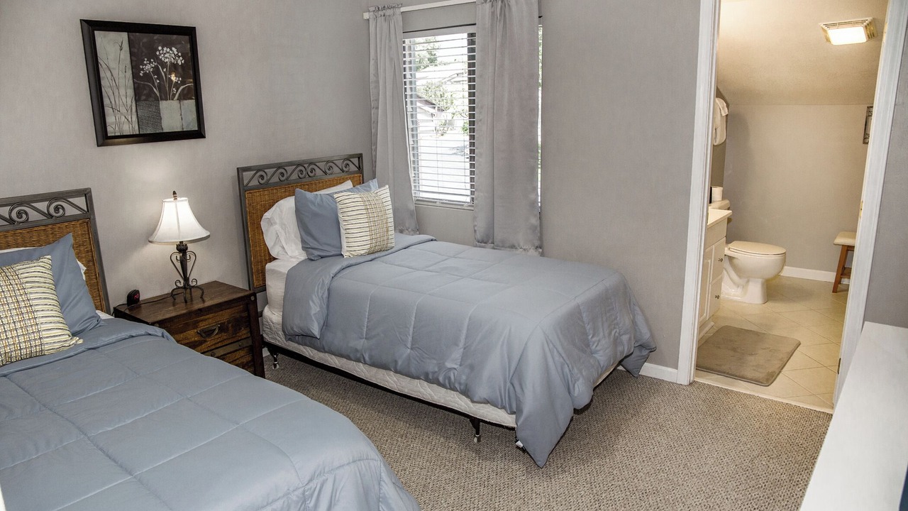 Photo of Bedroom in Fairfield Glade
