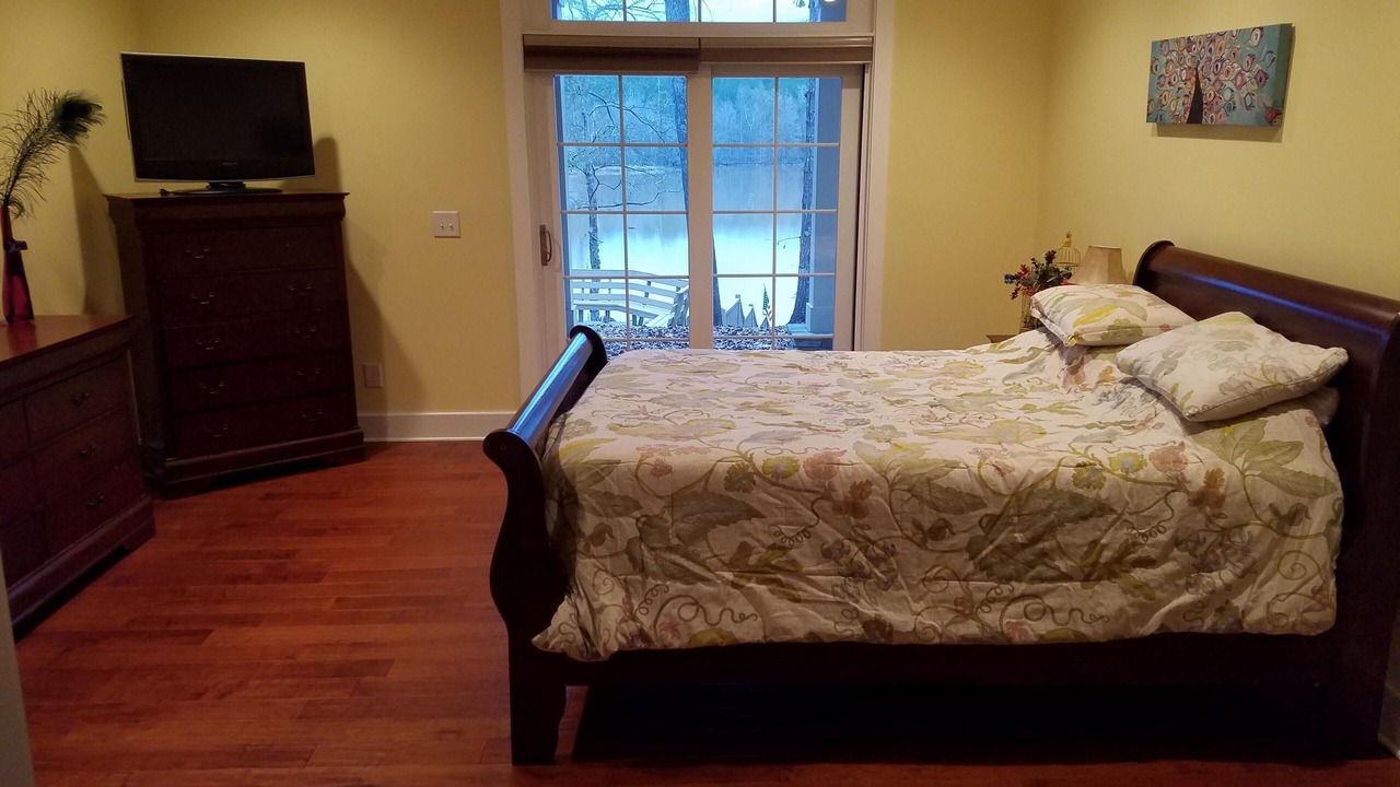 Photo of Bedroom in Clarks Hill