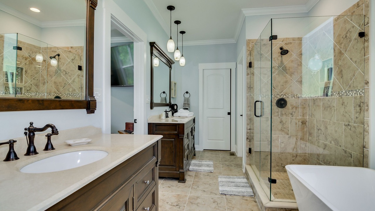 Photo of Bathroom in Appling