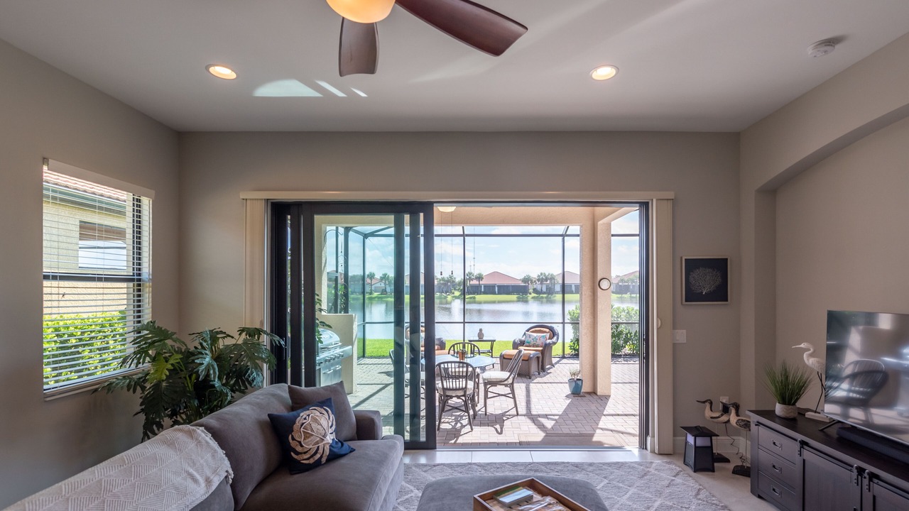 Photo of Livingroom in Naples