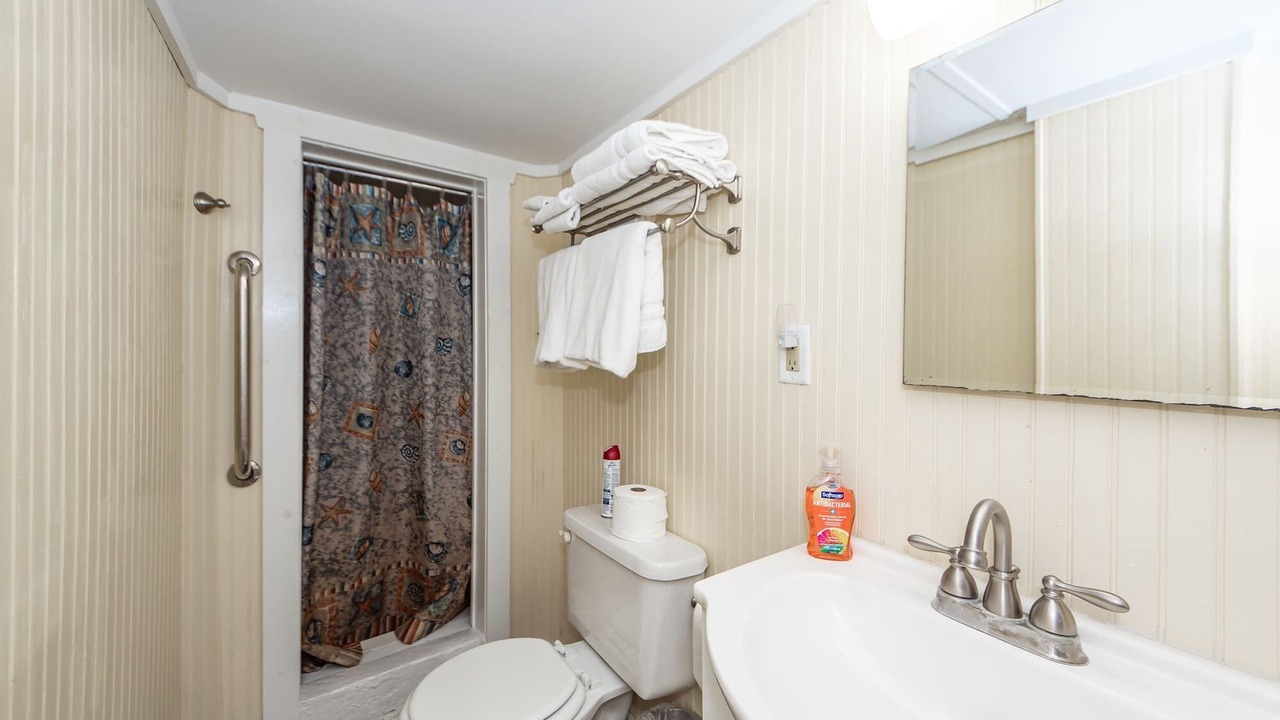 Photo of Bathroom in Edisto Island