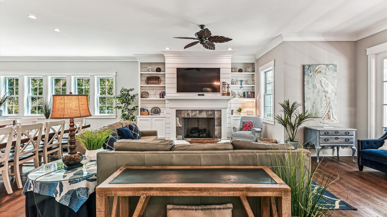 Photo of Livingroom in Folly Field