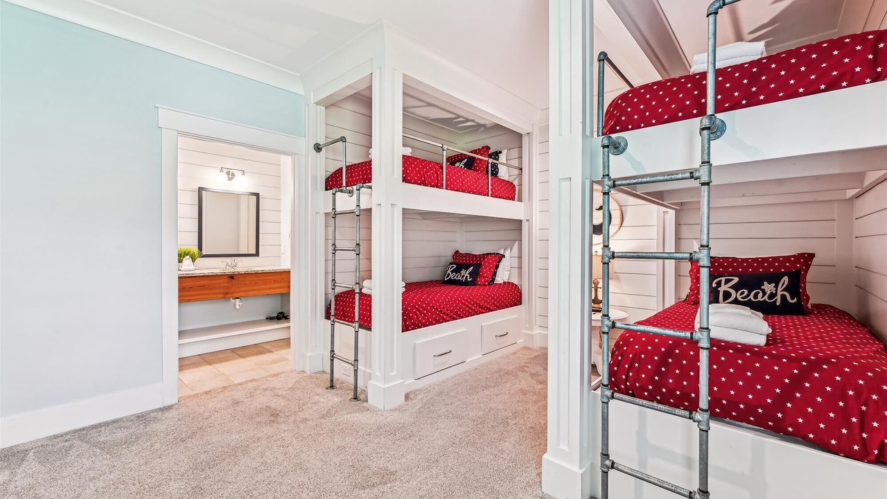 Photo of Bedroom in Folly Field