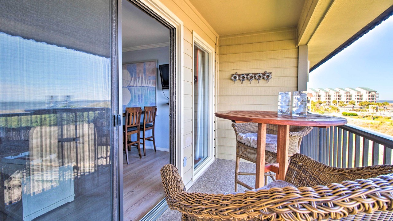 Photo of Patio Balcony in Folly Field