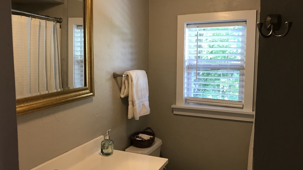 Photo of Bathroom in Glenville
