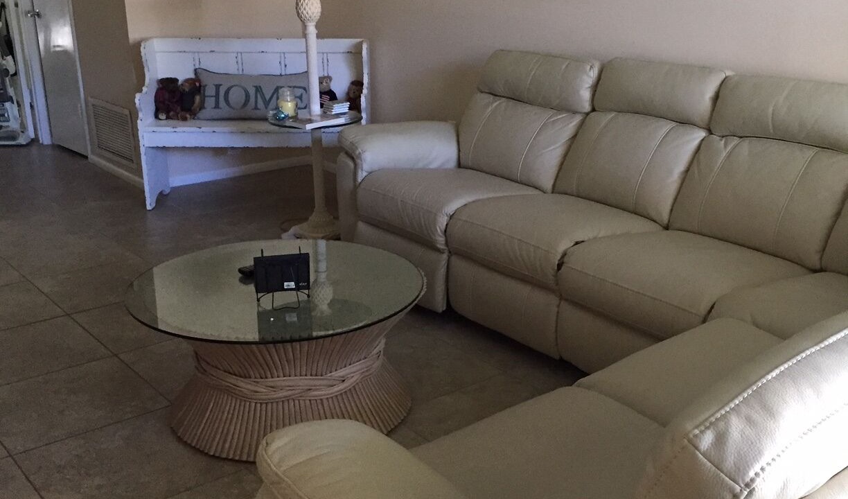 Photo of Livingroom in Indian River Shores