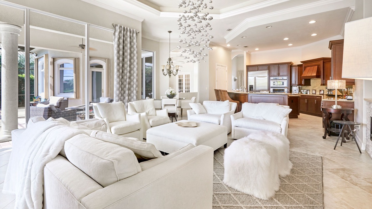 Photo of Livingroom in The Majors