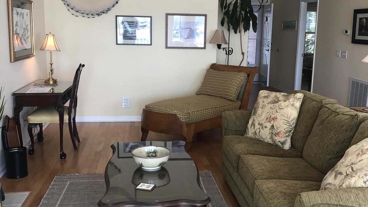 Photo of Livingroom in Port Royal Landing