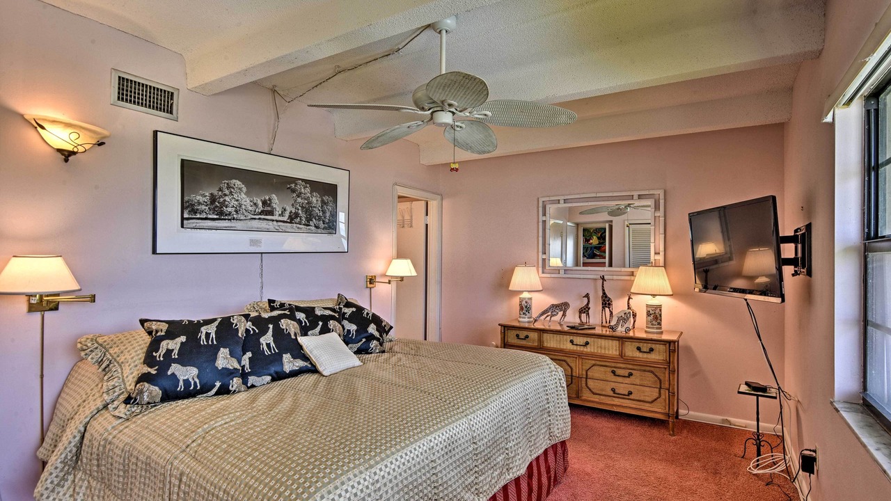 Photo of Bedroom in Central Beach