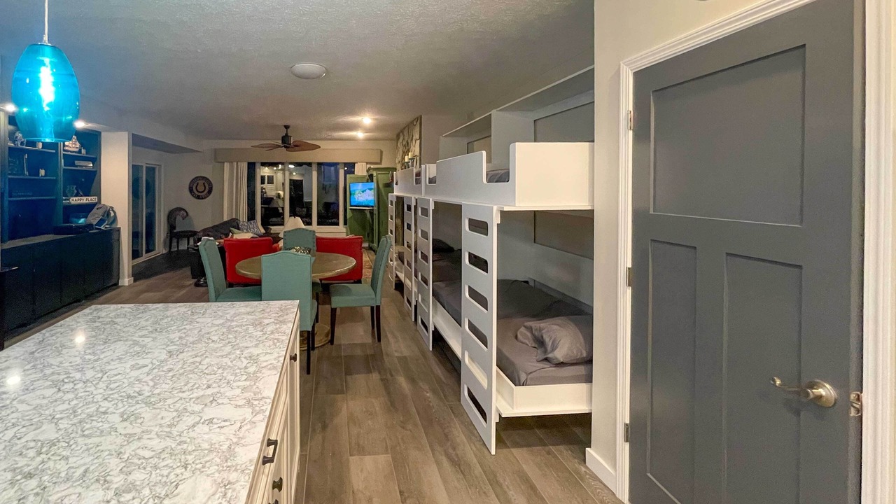 Photo of Livingroom in Salem