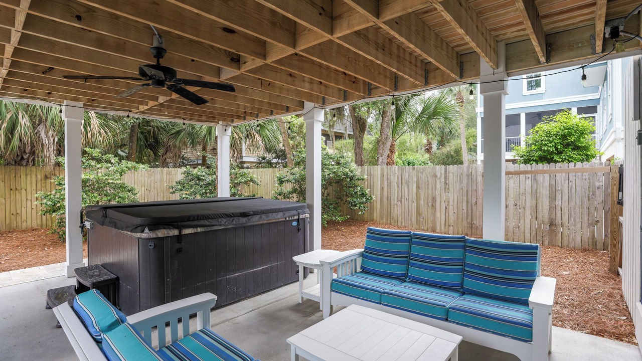 Photo of Patio Balcony in North Forest Beach