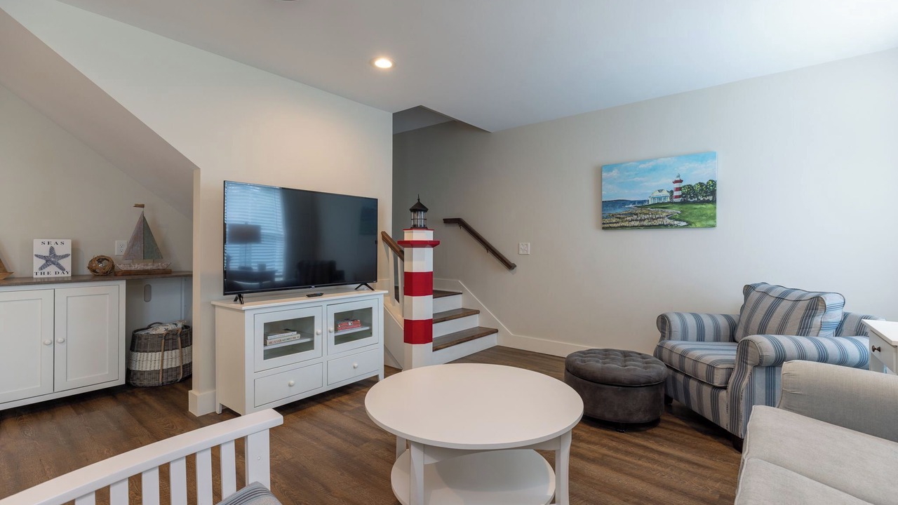 Photo of Livingroom in North Forest Beach