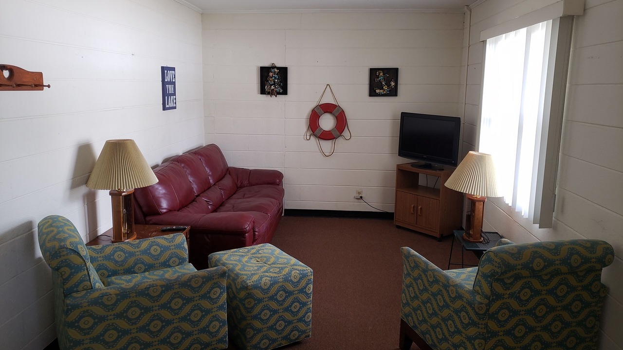 Photo of Livingroom in White Lake