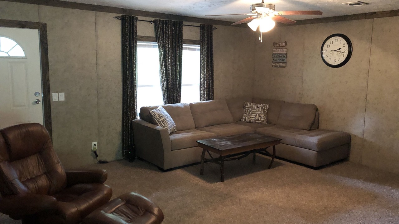 Photo of Livingroom in West Union