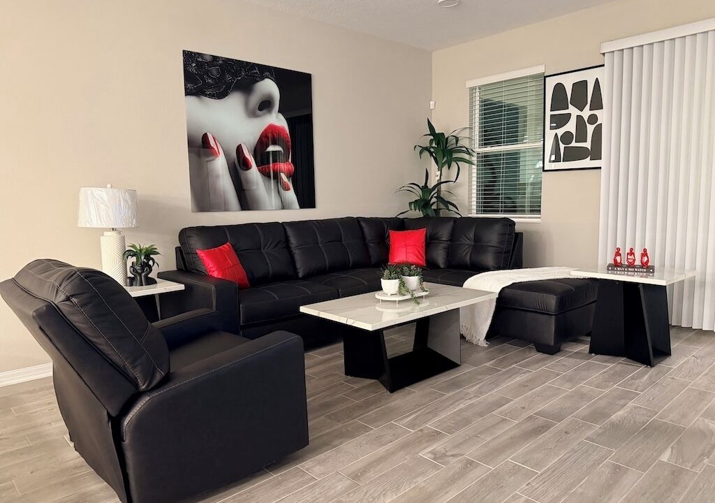 Photo of Livingroom in Zephyrhills