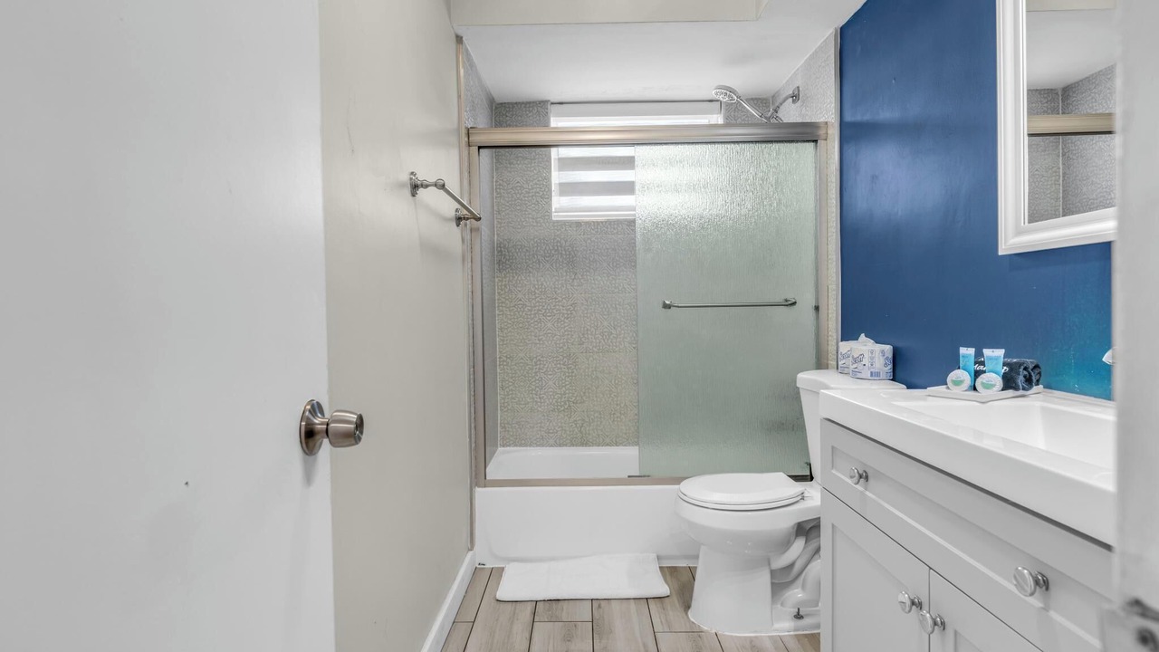 Photo of Bathroom in Bay Harbor Islands
