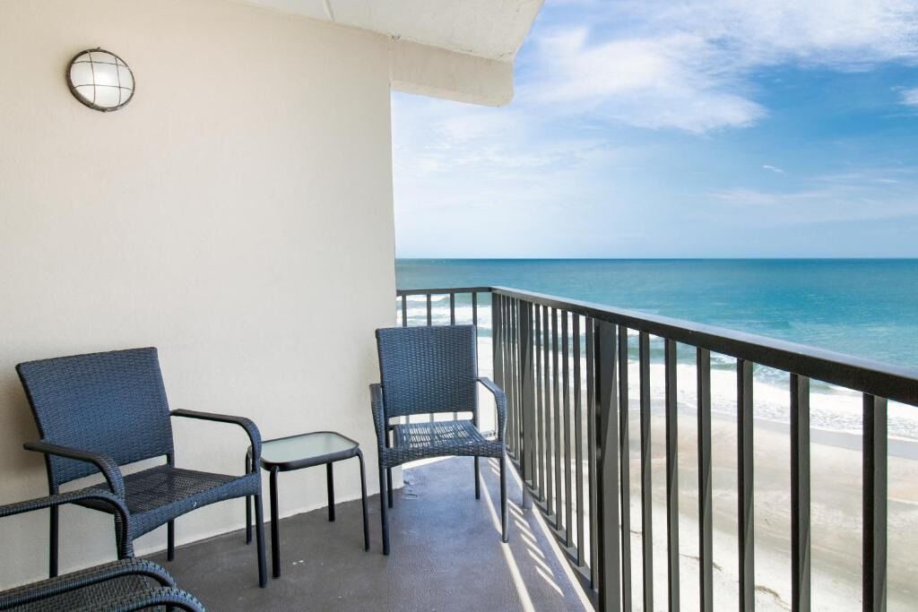 Photo of Patio Balcony in Litchfield by the Sea