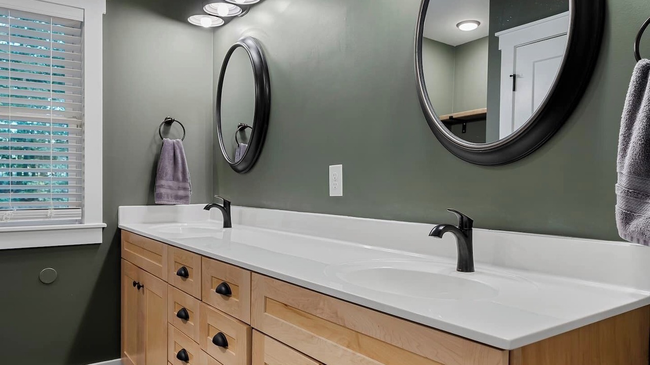 Photo of Bathroom in Central