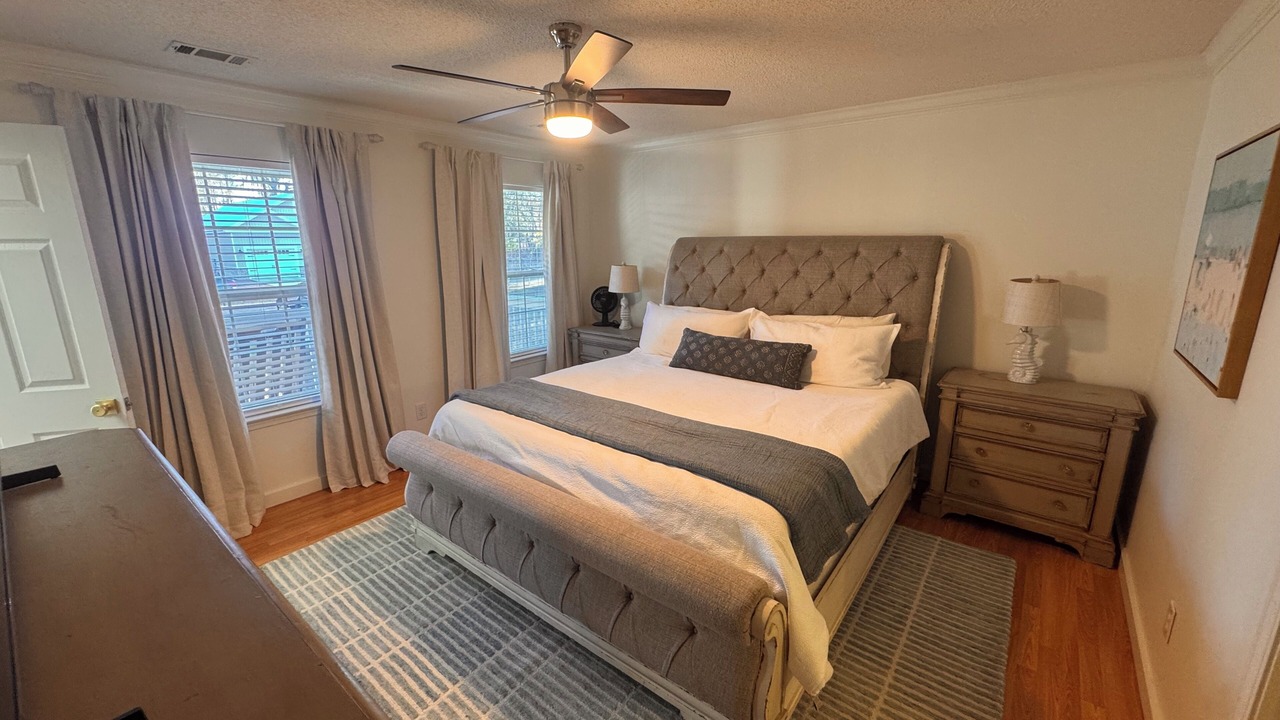 Photo of Bedroom in Midway