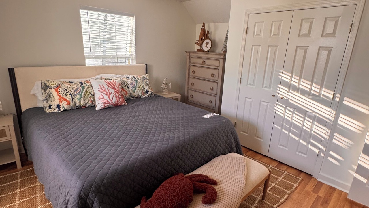 Photo of Bedroom in Midway