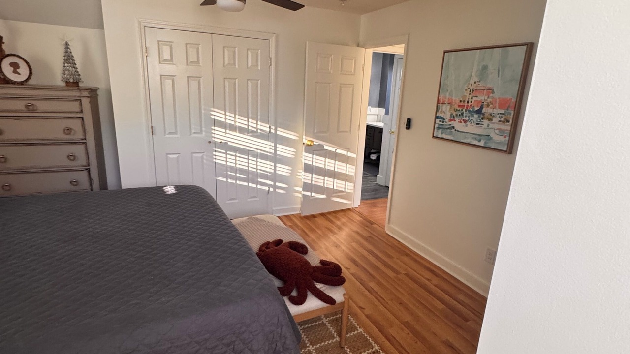 Photo of Bedroom in Midway