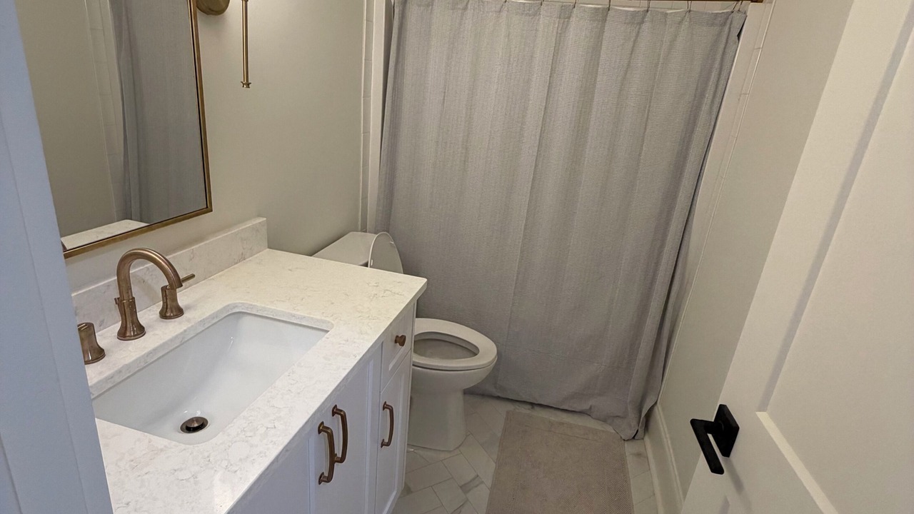 Photo of Bathroom in Edgefield