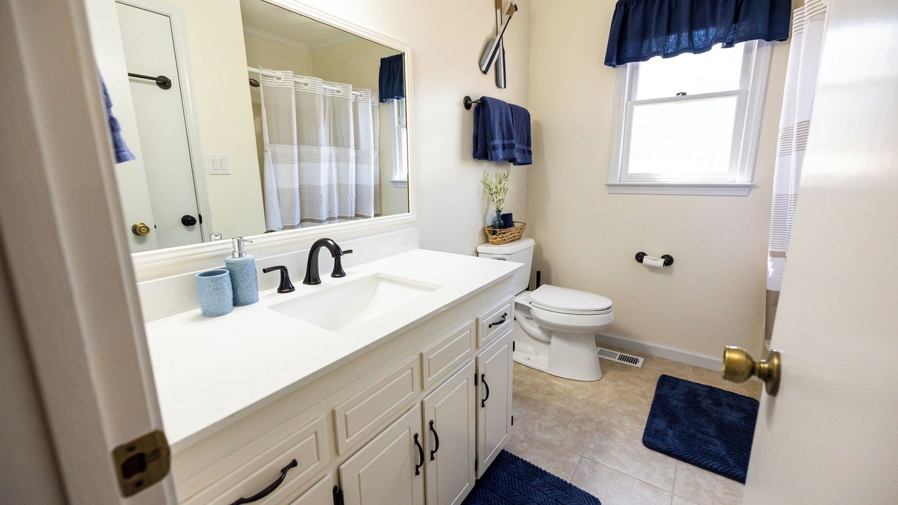 Photo of Bathroom in Lavonia