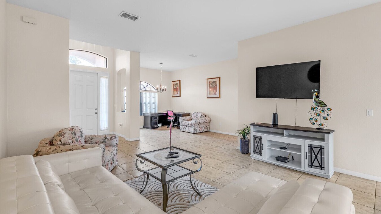 Photo of Livingroom in Fedhaven