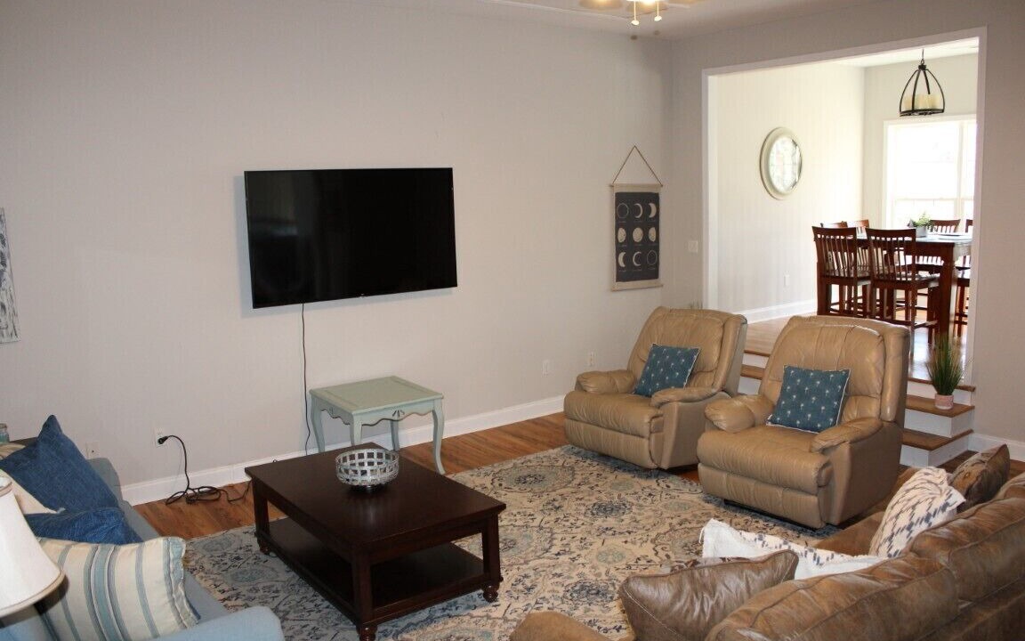 Photo of Livingroom in Seneca