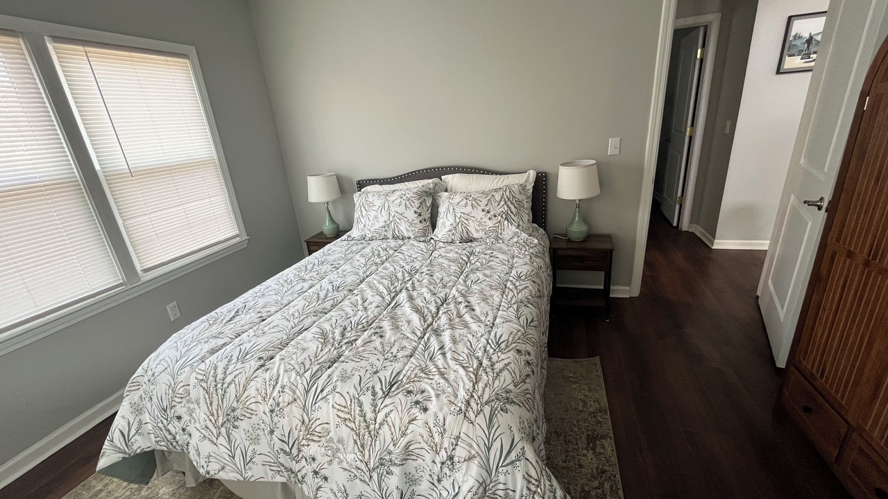 Photo of Bedroom in Lake City