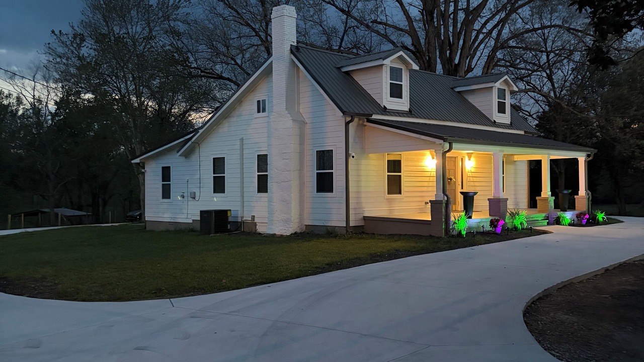 Photo of Outdoor in Farmington