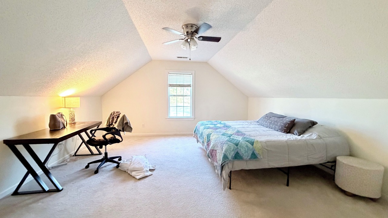 Photo of Bedroom in Huntcliff