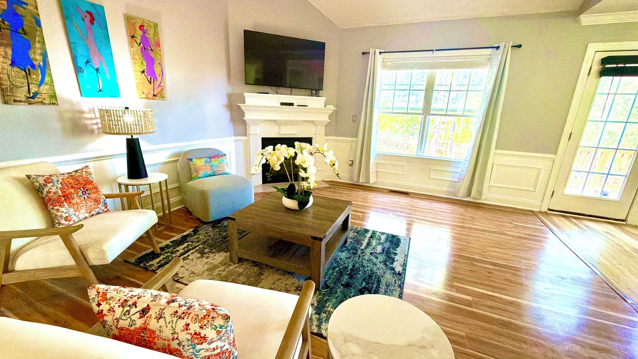 Photo of Livingroom in Huntcliff